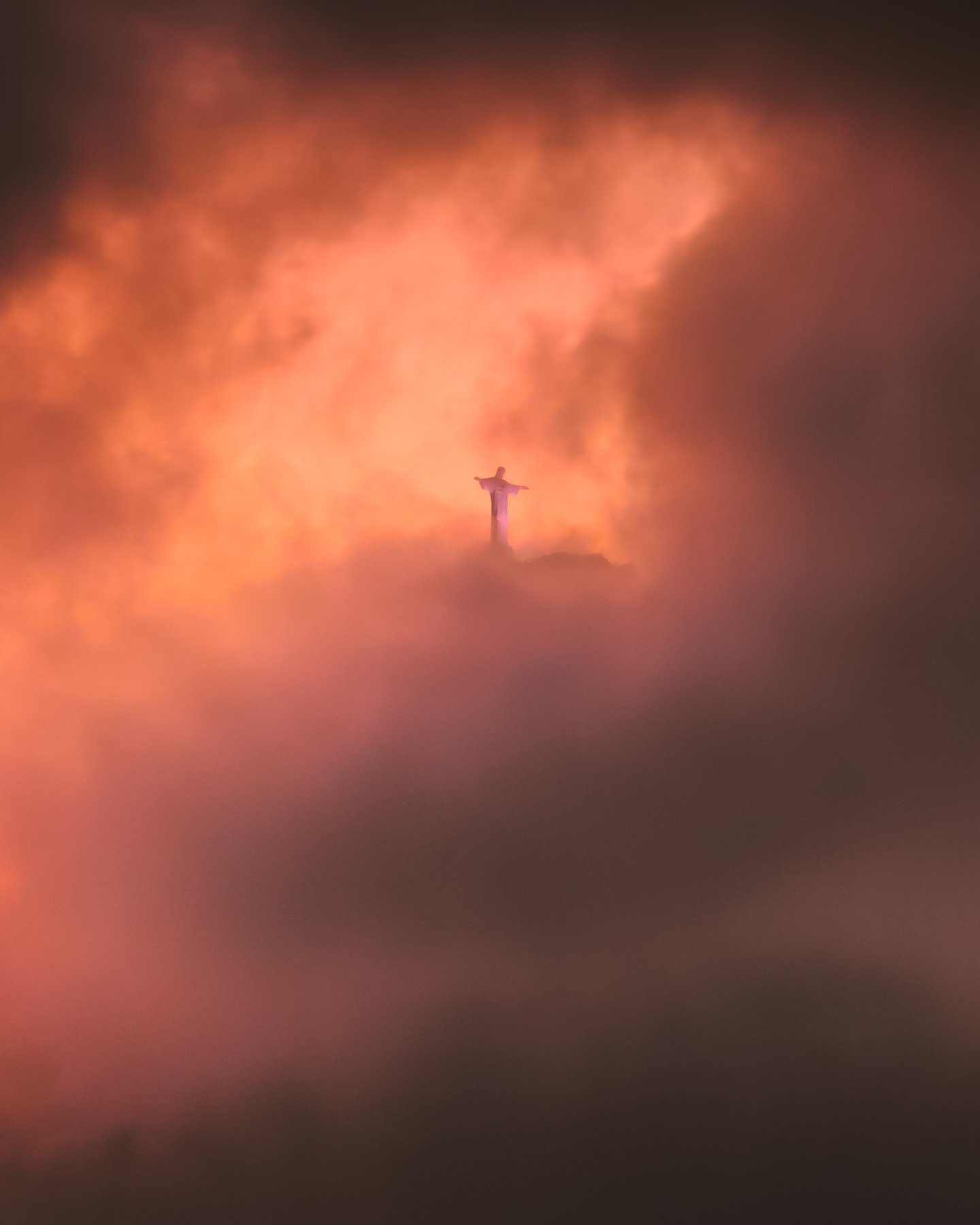 Cristo Through the Clouds